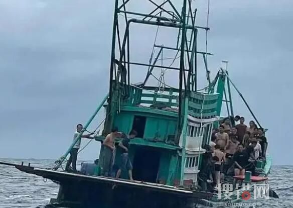 柬埔寨沉船事故:船员乘快艇跑了 原因竟是这样简直太悲剧