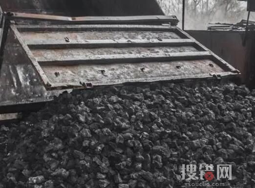 波兰发生多起涂黑石头冒充煤炭事件 究竟是怎么回事？