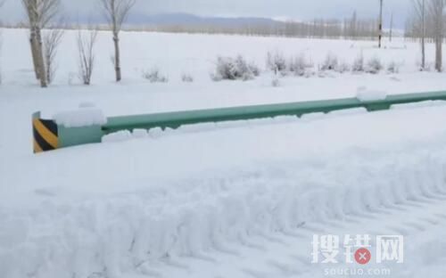 媒体:新疆暴雪 有牧民失联牛羊冻死 究竟是怎么回事？